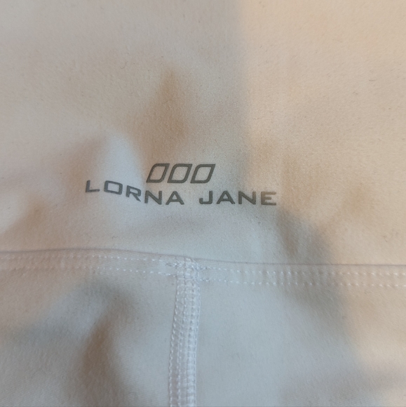 Lorna Jane  - Fierce Booty Support Ankle Biter Tight - Picture 5 of 7